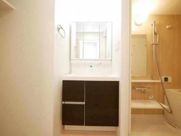 福岡市博多区吉塚５丁目のマンション