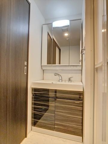 福岡市東区名島２丁目のマンション