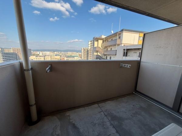 福岡市博多区吉塚６丁目のマンション