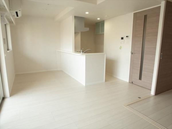福岡市博多区吉塚５丁目のマンション
