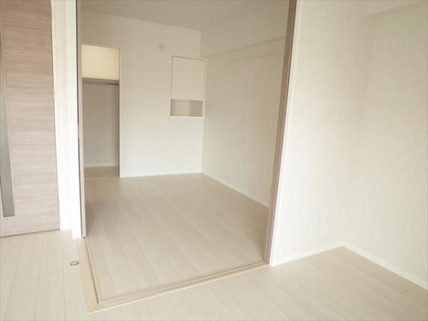 福岡市博多区吉塚５丁目のマンション