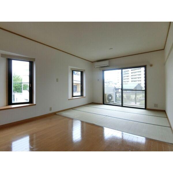 福岡市東区馬出１丁目のマンション