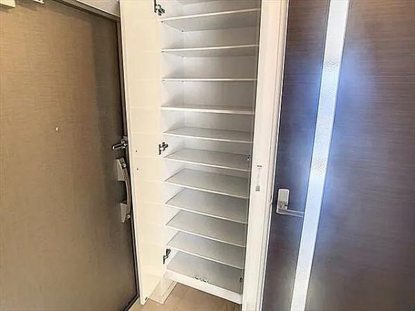 福岡市東区千早４丁目のマンション