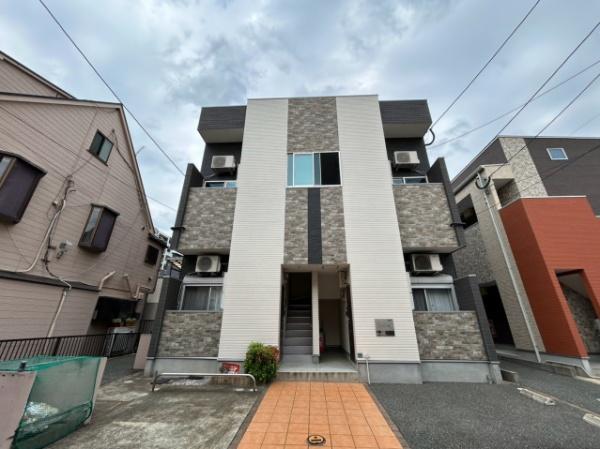 福岡市博多区吉塚２丁目のアパート