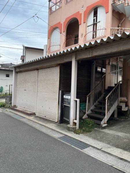横須賀市ハイランド４丁目の店舗（建物一部）