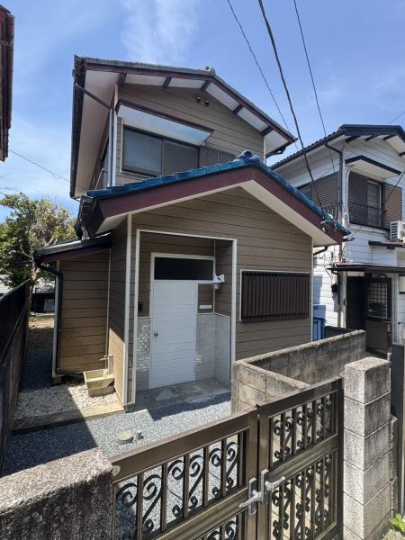 坂本町6丁目貸家