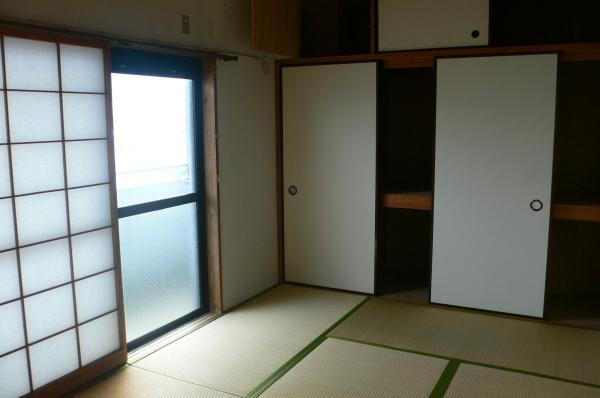 横須賀市内川新田のマンション