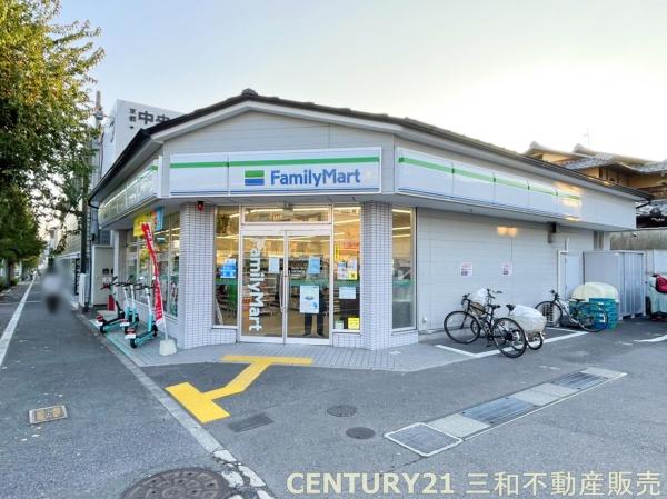 ネクステージ(ファミリーマート北野白梅町店)