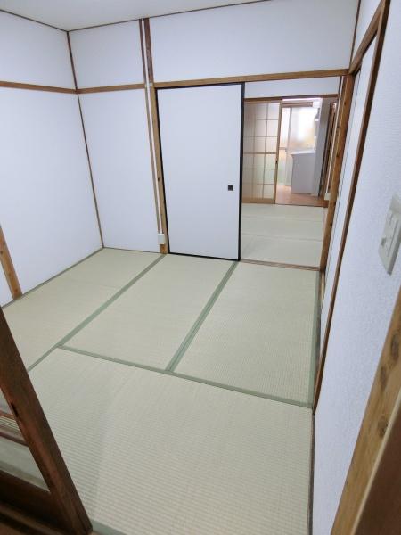 右京区西京極東大丸町