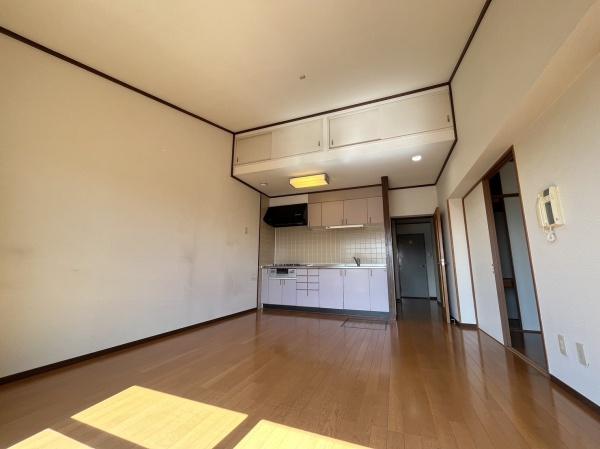 ロイヤルヒルズＡ棟