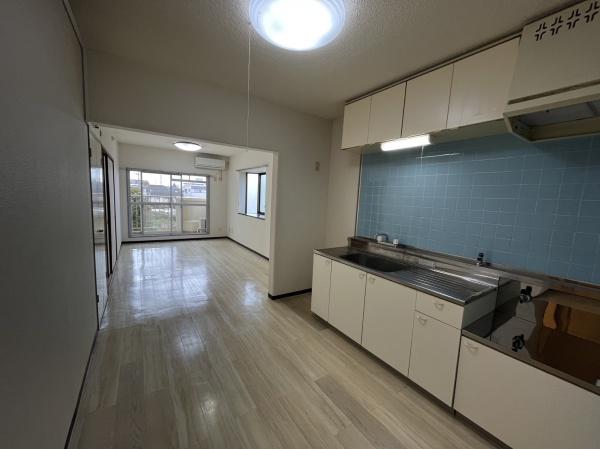 信栄マンション