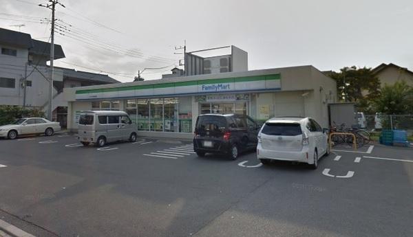 グランドールラシン(ファミリーマートさいたま日進町二丁目店)