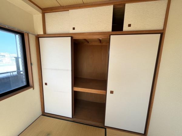 日勝堂ビル