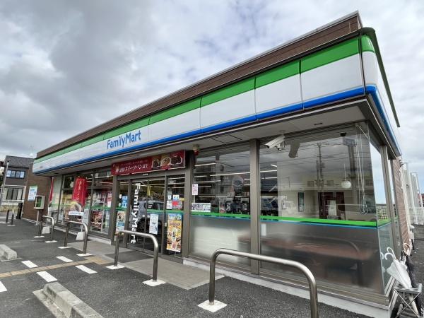 アビターレオオミヤ(ファミリーマート)