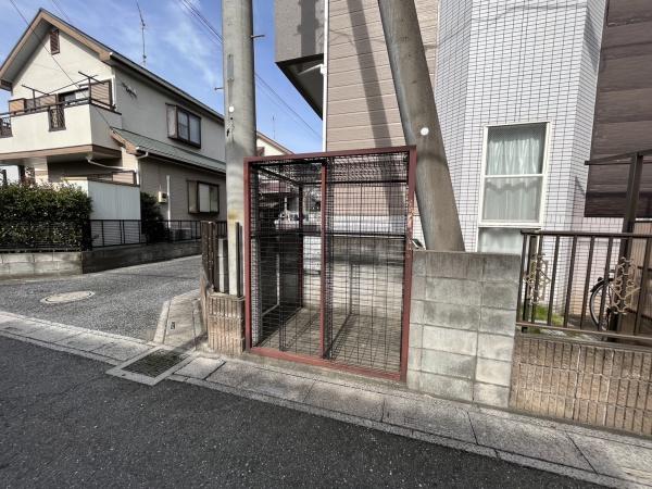 アルバニー荻嶋