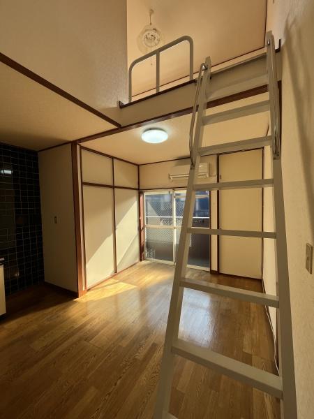 松戸市大谷口のアパート
