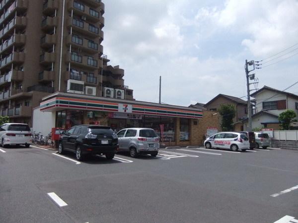 グランテラス(セブンイレブン大宮櫛引1丁目店)
