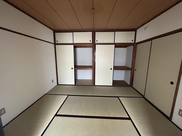 ロイヤルヒルズＡ棟