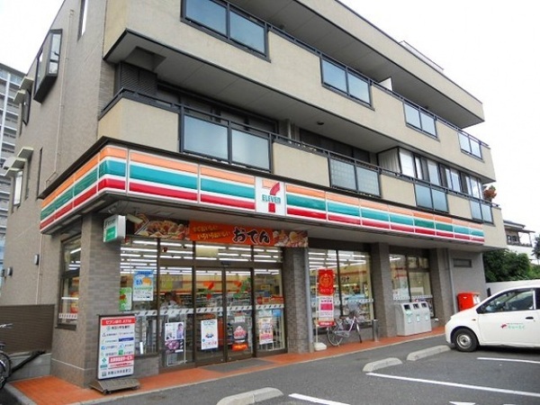 Grand Studio桜丘(セブンイレブンさいたま本町西5丁目店)
