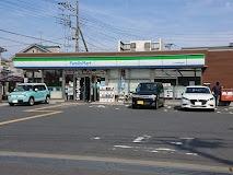 佐知川中川邸貸家(ファミリーマートさいたま佐知川店)