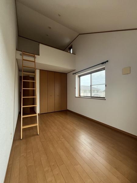 佐知川中川邸貸家