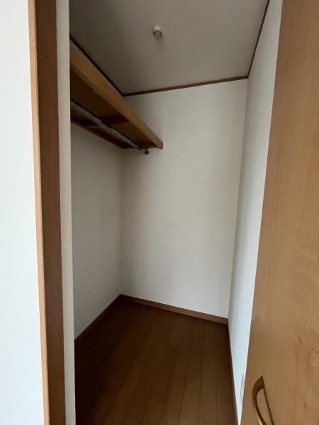 佐知川中川邸貸家