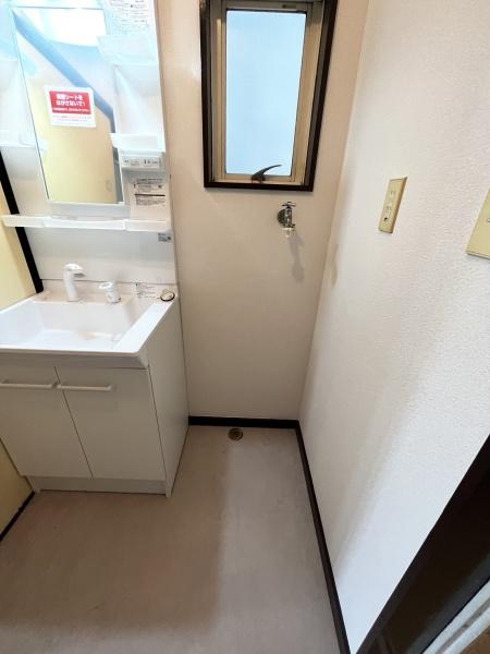 新座市栄田中邸貸家