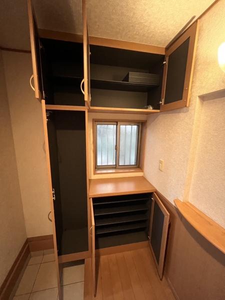 佐知川貸家