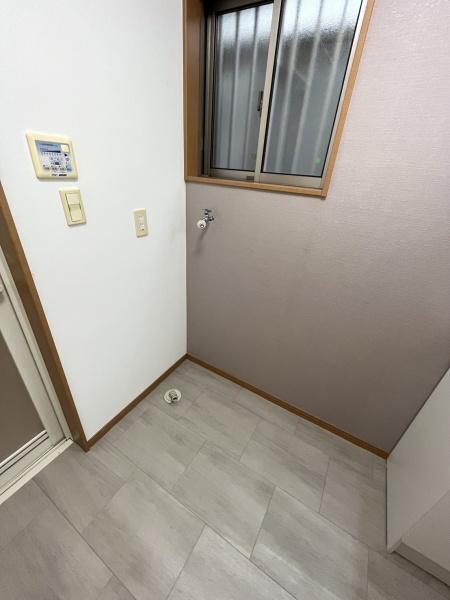 佐知川貸家