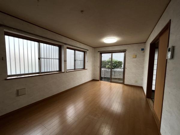 佐知川貸家