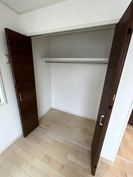領家7丁目一戸建(収納)