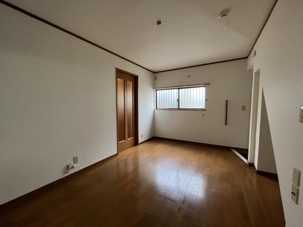 春日部市薄谷の貸家(リビング)