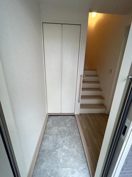 ファミーユメゾン(玄関)