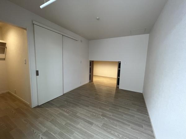 ファミーユメゾン(寝室)