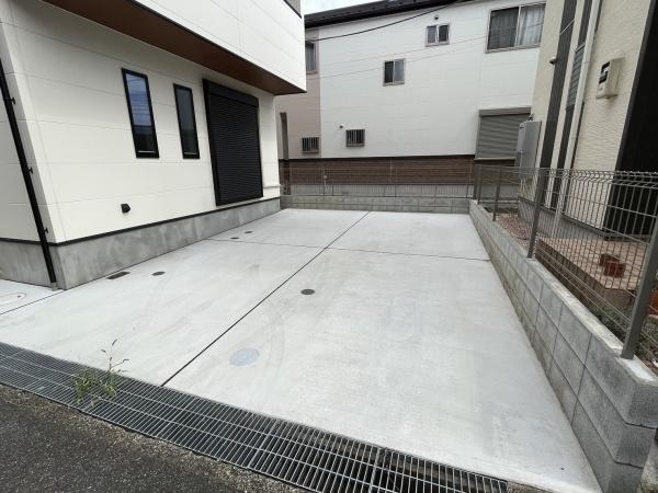 さいたま市岩槻区城南4丁目戸建(駐車場)