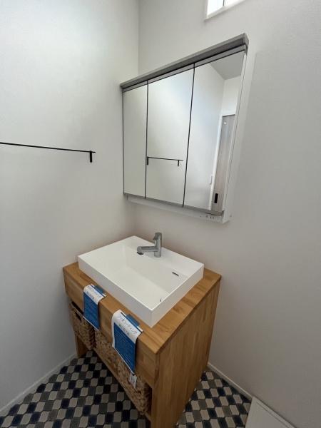 さいたま市岩槻区城南4丁目戸建(洗面台・洗面所)