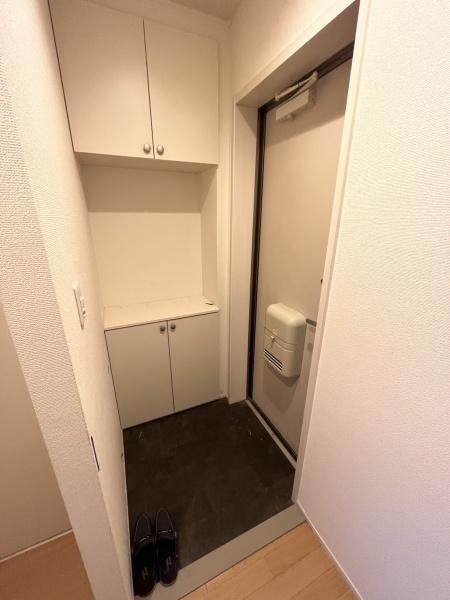 ウエストコート(玄関)