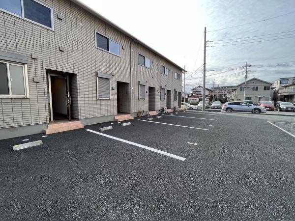 クレオール(駐車場)