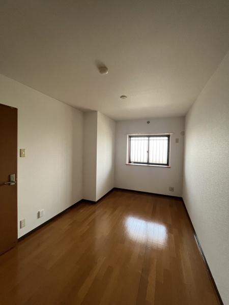 ロイヤルプラザ