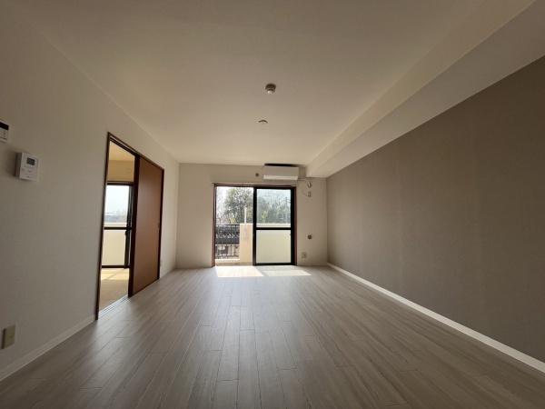 ロイヤルプラザ