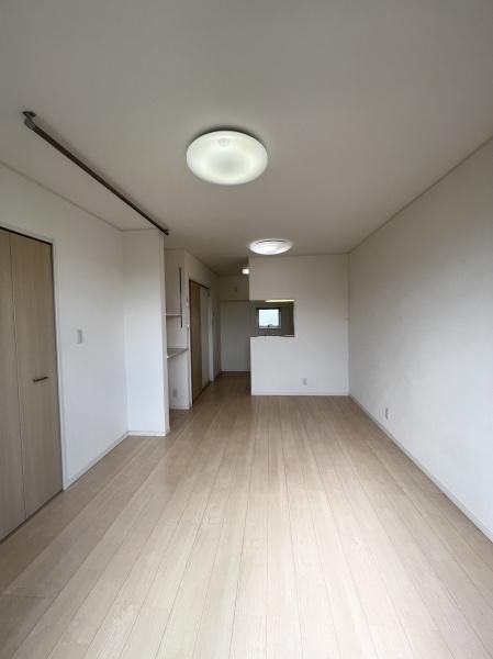 草加市新里町テラスハウス