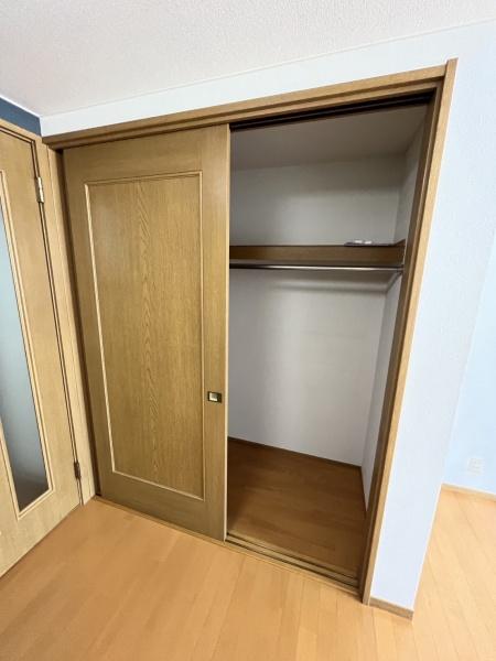 アルバニー荻嶋