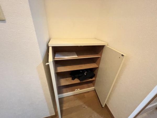 アルバニー荻嶋