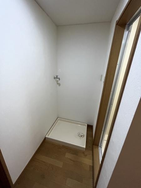 アルバニー荻嶋