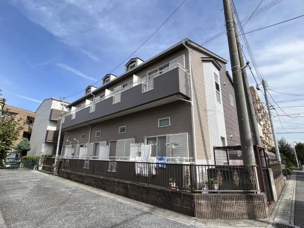 アルバニー荻嶋