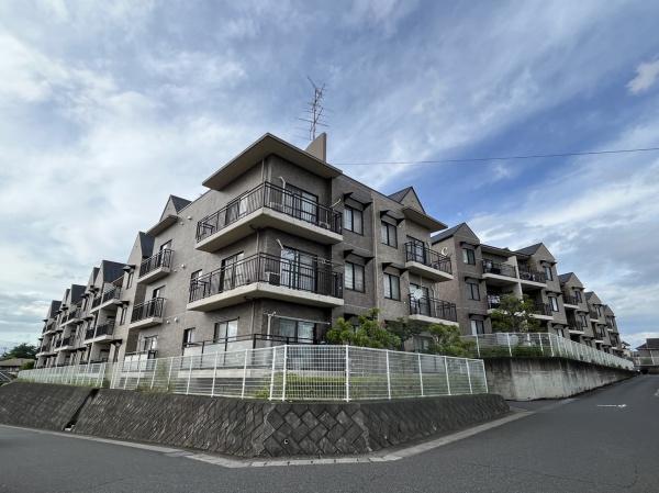 ロイヤルヒルズＣ棟