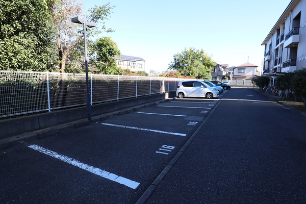 ロイヤルヒルズＣ棟