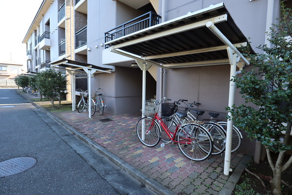 ロイヤルヒルズＣ棟