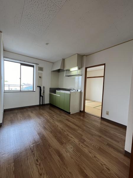 ホワイトレジデンス