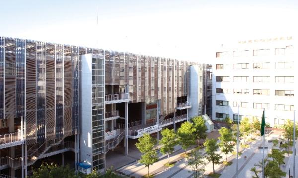 Ｂ．ＰＬＡＣＥ(私立大東文化大学)